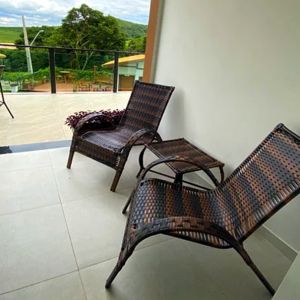  Apartamento com Vista e Varanda